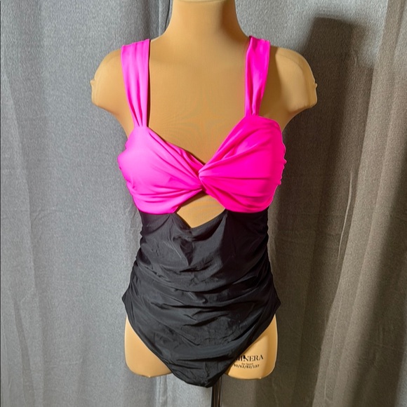 VIMPUNEC Pink and Black Swimsuit - Picture 1 of 14